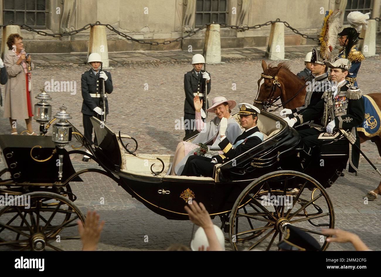 Carl XVI Gustaf, re di Svezia. Nato il 30 aprile 1946. Il re Carlo XVI Gustaf con la regina Margrethe di Danimarca 1985. Foto Stock