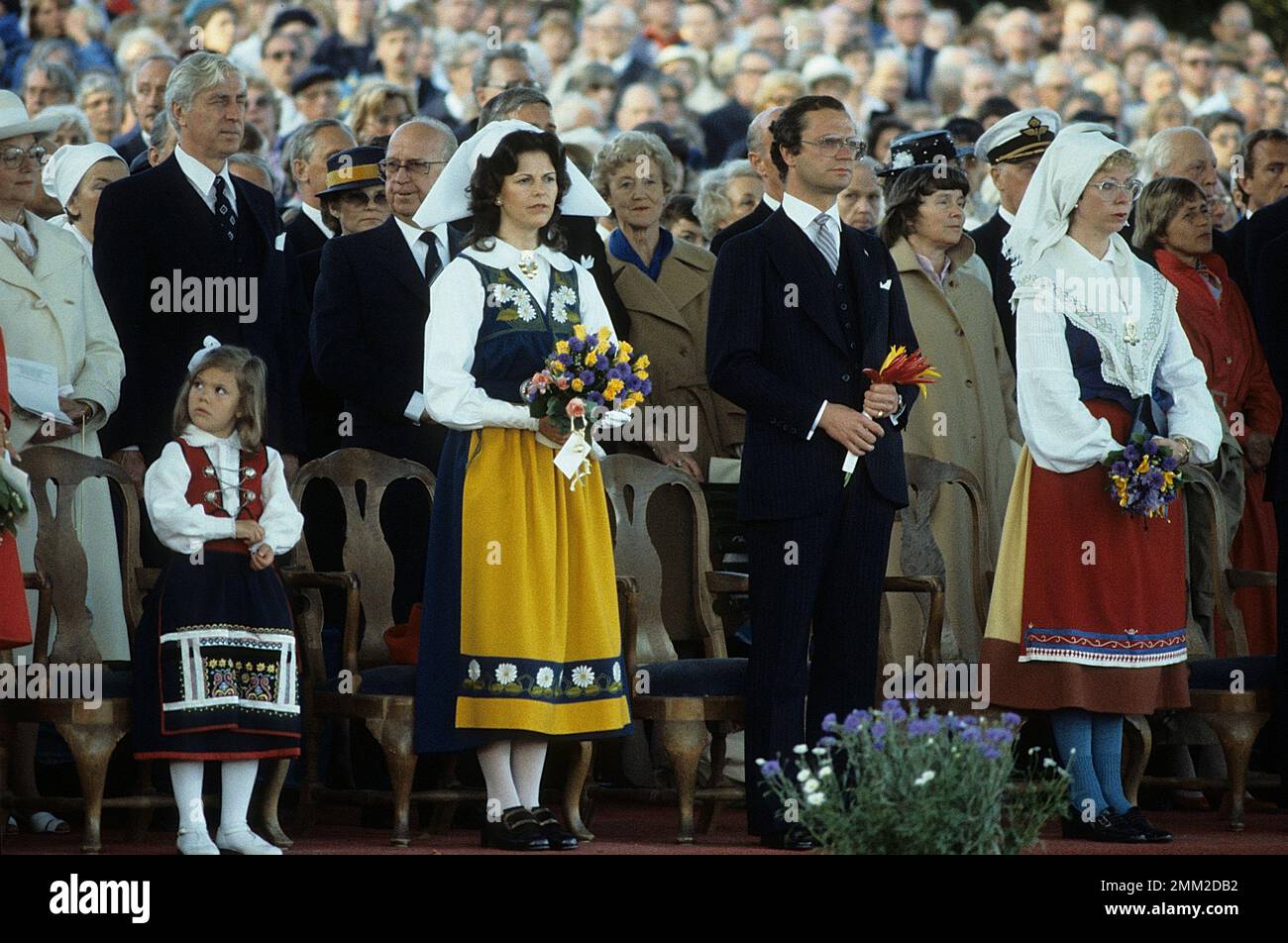 Carl XVI Gustaf, re di Svezia. Nato il 30 aprile 1946. Re Carl Gustaf, la regina Silvia principessa della corona Victoria nella foto celebra la giornata nazionale svedese del 6 1983 giugno Foto Stock