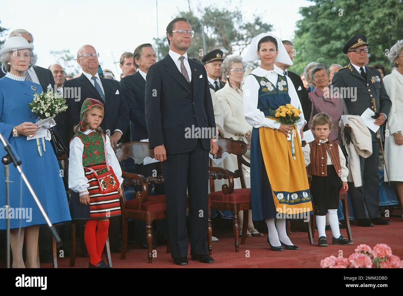 Carl XVI Gustaf, re di Svezia. Nato il 30 aprile 1946. Re Carl Gustaf, regina Silvia principessa della corona Victoria, principe Carl Philip, principessa Lilian nella foto celebrano la giornata nazionale della Svezia il 6 1984 giugno Foto Stock