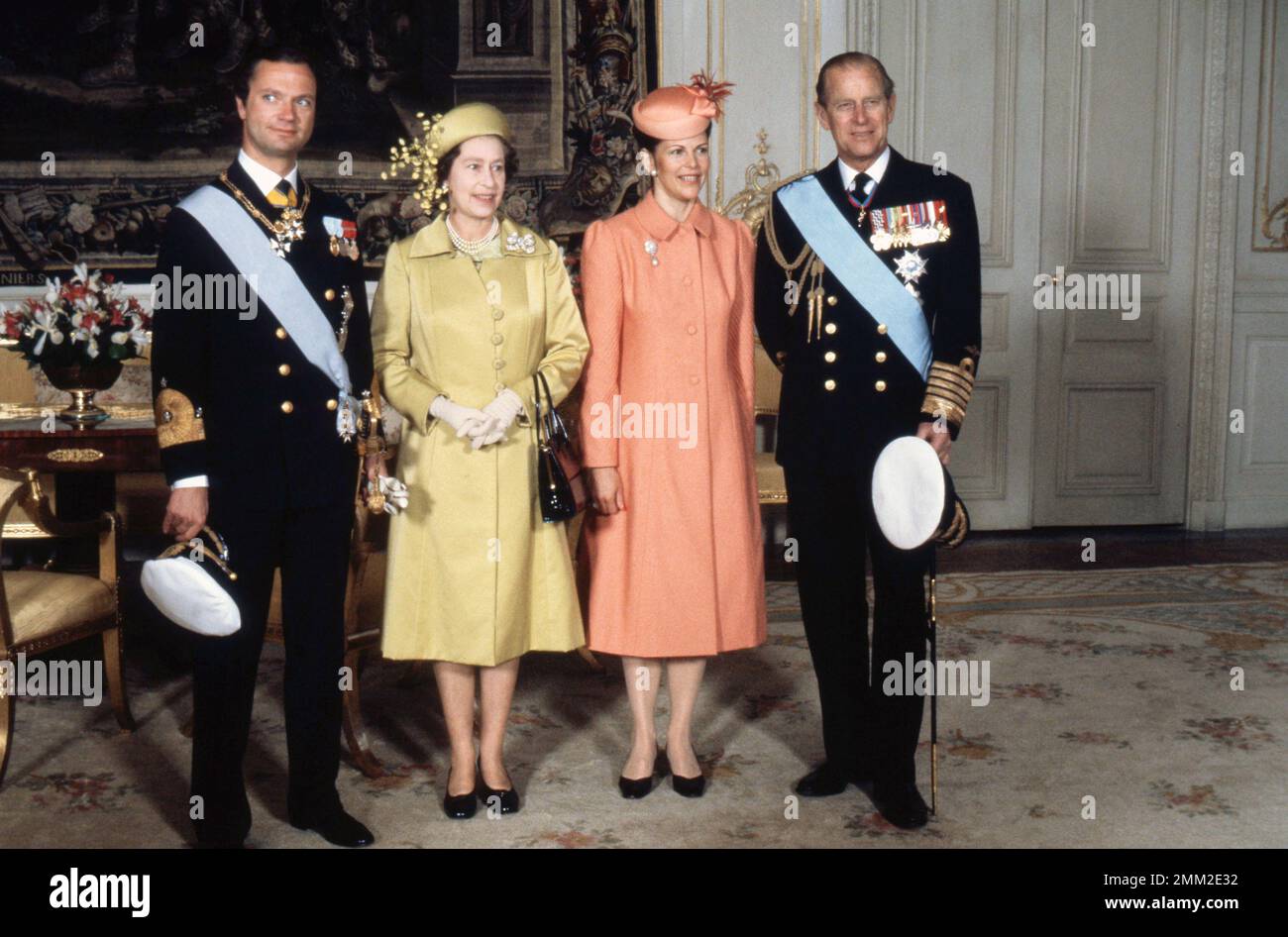 Carl XVI Gustaf, re di Svezia. Nato il 30 aprile 1946. Re Carlo XVI Gustaf, Regina Silvia e Regina Elisabetta II, principe Filippo che è in visita di Stato in Svezia.1983 Foto Stock