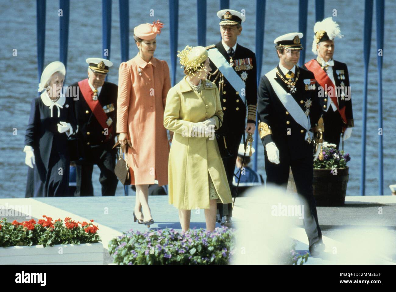 Carl XVI Gustaf, re di Svezia. Nato il 30 aprile 1946. Re Carlo XVI Gustaf, Regina Silvia e Regina Elisabetta II, principe Filippo che è in visita di Stato in Svezia.1983 Foto Stock
