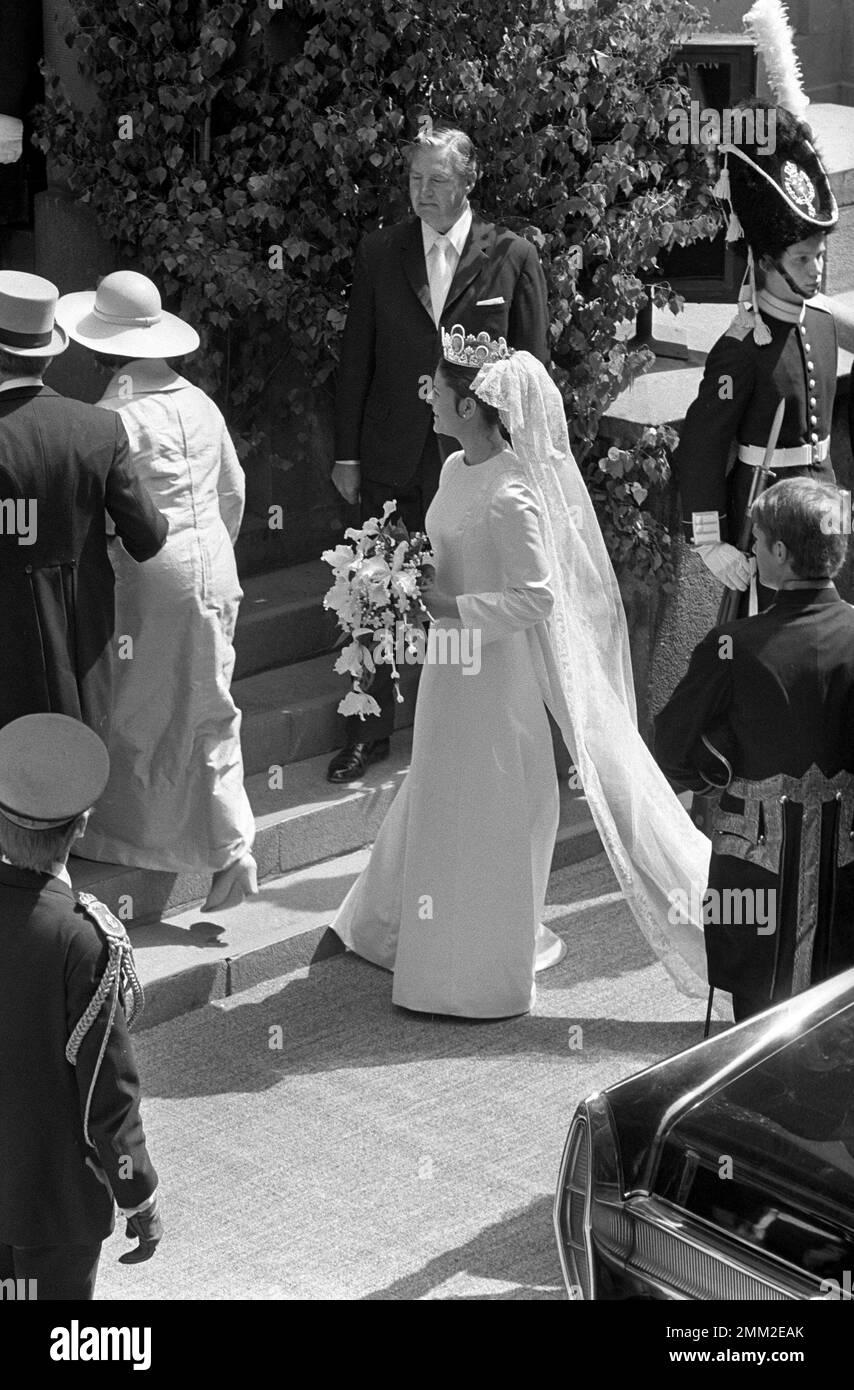 Matrimonio di Carlo XVI Gustaf e Silvia Sommerlath. Carl XVI Gustaf, re di Svezia. Nato il 30 aprile 1946. Le nozze 19 giugno 1976 a Storkyrkan Stoccolma. Foto Stock