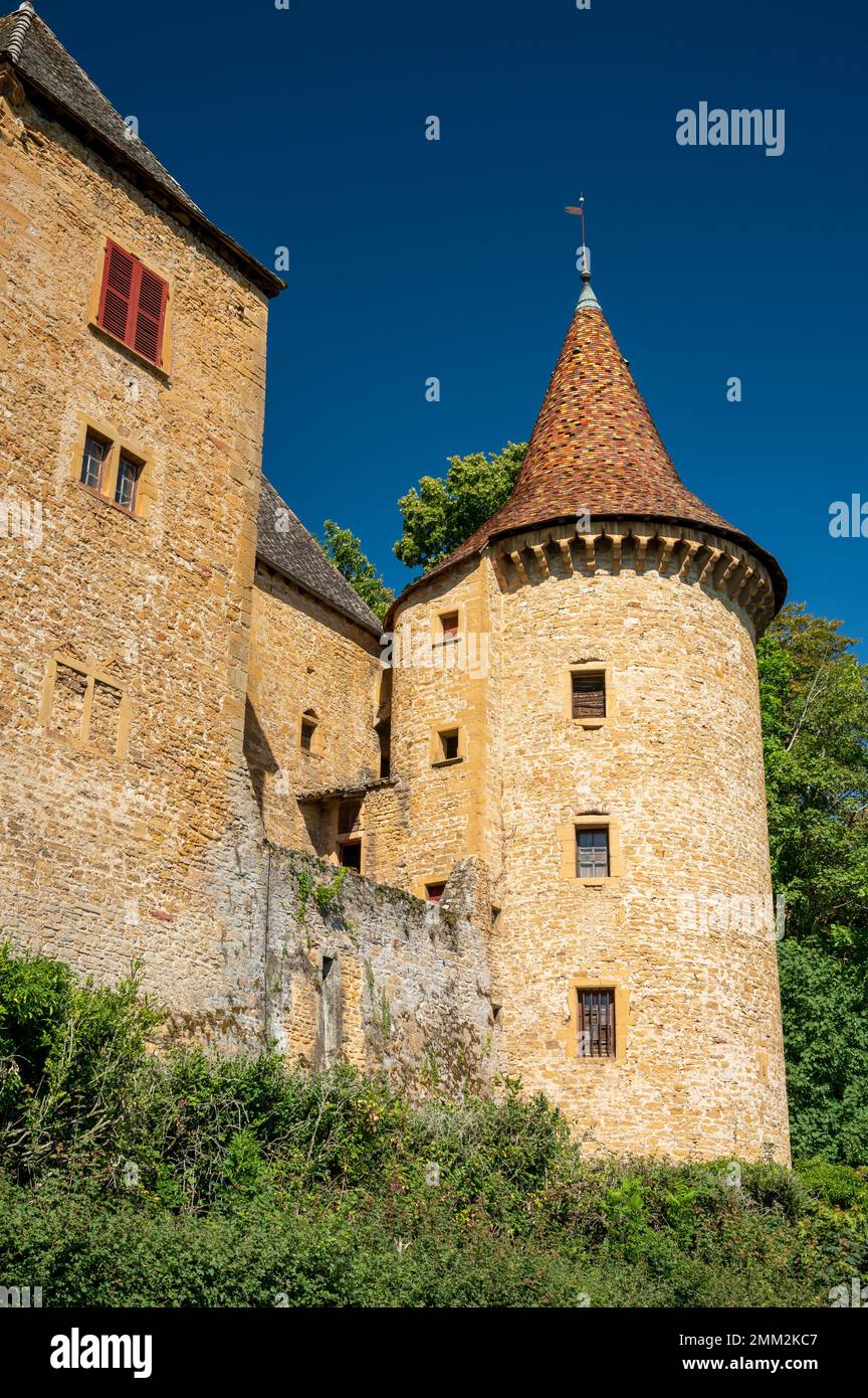Regione vinicola Beaujolais Pierre dorees con case gialle e vigneti collinari, Francia in estate Foto Stock