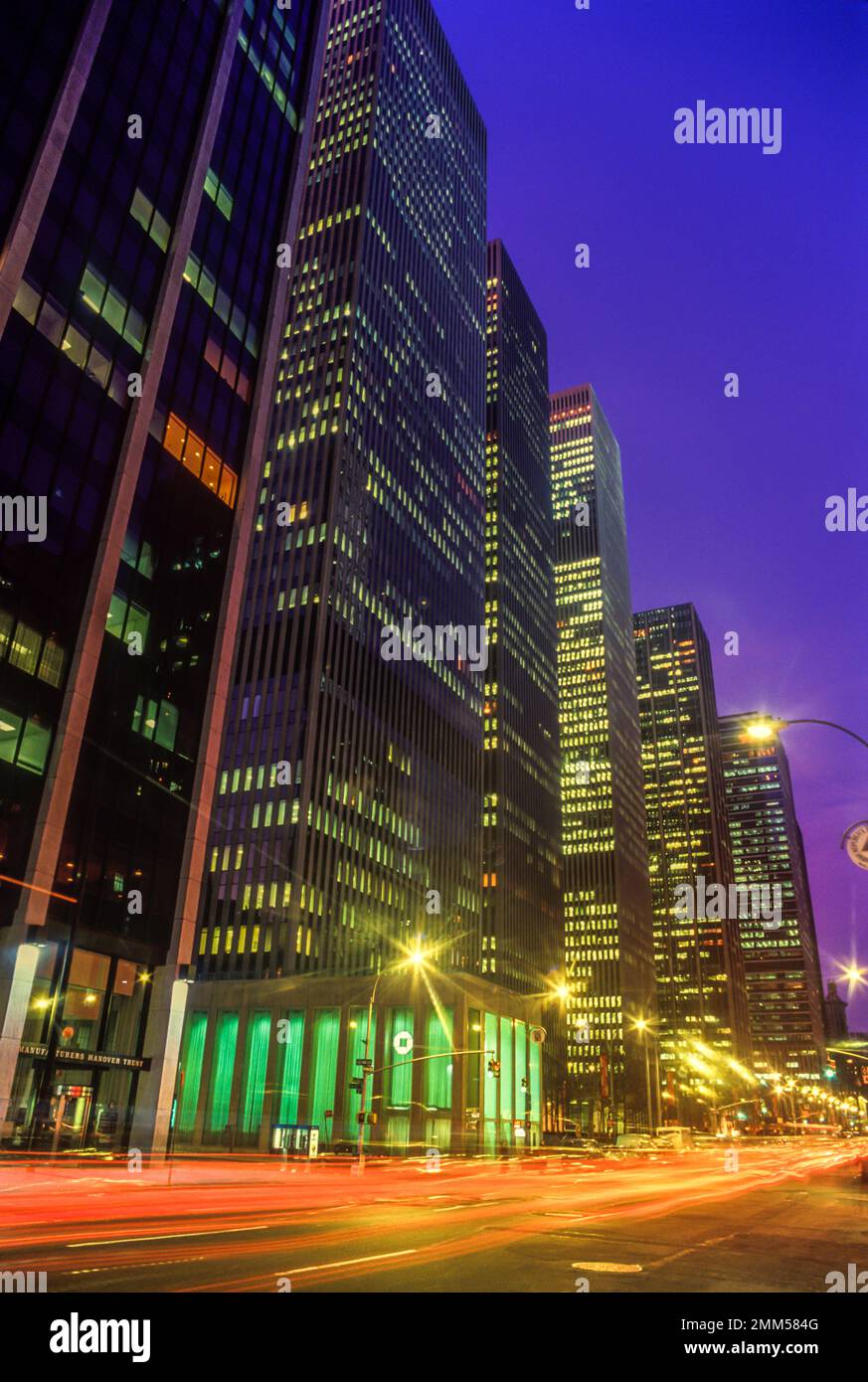 1987 STORICO UFFICIO TORRI SESTA AVENUE MANHATTAN NEW YORK CITTÀ USA Foto Stock