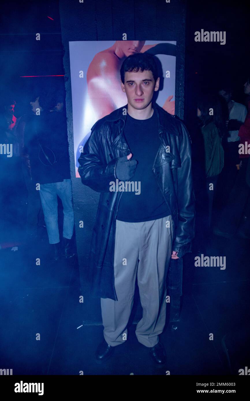 JW Anderson Party Milano Fashion Week Men 23 Vuoi commemorare la tua festa con stile a JW Anderson? Foto Stock