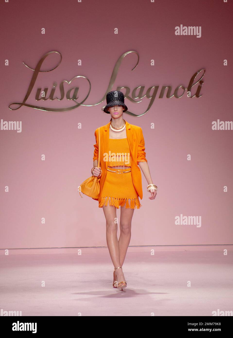 Passerella Luisa Spagnoli Milano Fashion Week 22 Foto Stock