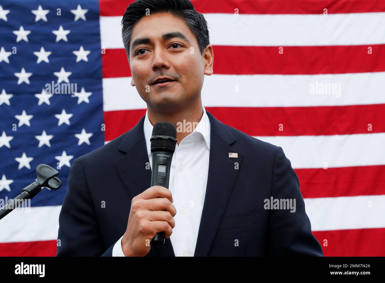 Hamilton County Clerk of Courts Aftab Pureval, the Democratic congressional candidate for Ohio's 1st District, right, speaks during an early voting campaign event, Sunday, Nov. 4, 2018, in Cincinnati. (AP Photo/John Minchillo) Foto Stock