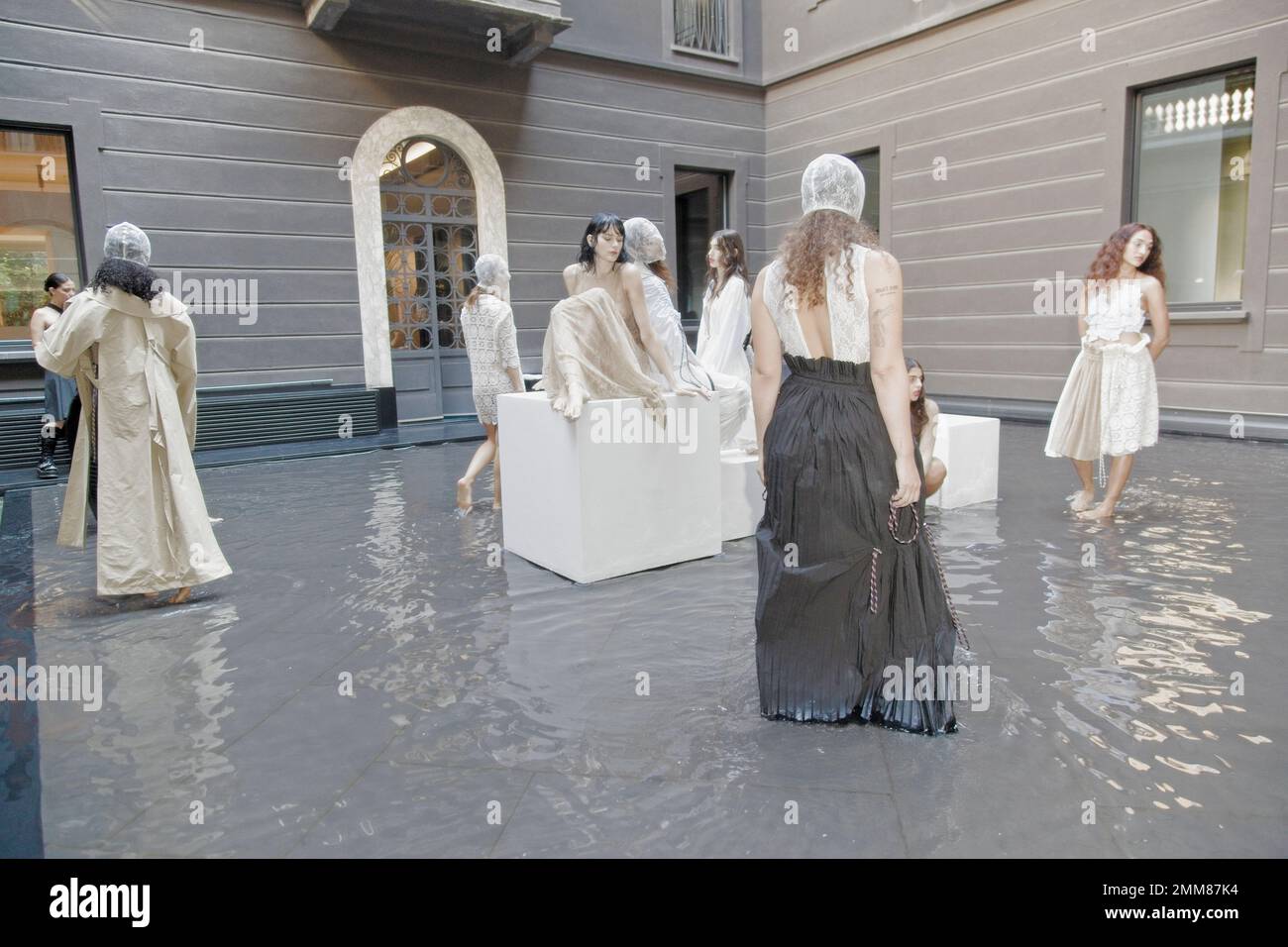 Apnea MFW22 mostra delle Sirene Foto Stock