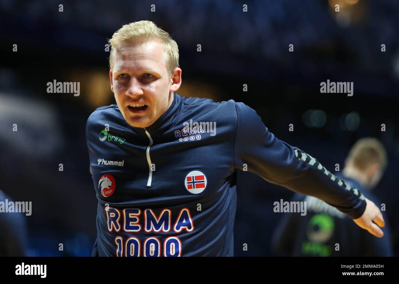29 gennaio 2023, Roma, Svezia: Kevin Maagero Gulliksen di Norvegia si  scalda durante il Campionato Mondiale IHF Men&#39;s 2023, partite di  Placement 5-6, partita di Handball tra Germania e Norvegia il 29