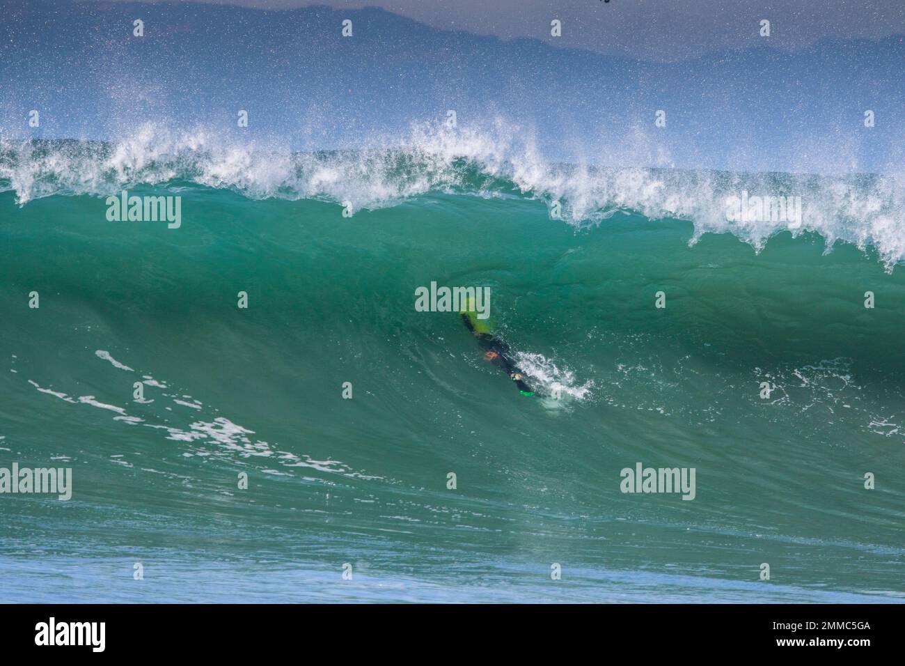 BODYSURFING Waves al South Jetty concorso di body surfing 2022 a Ventura, California, USA Foto Stock