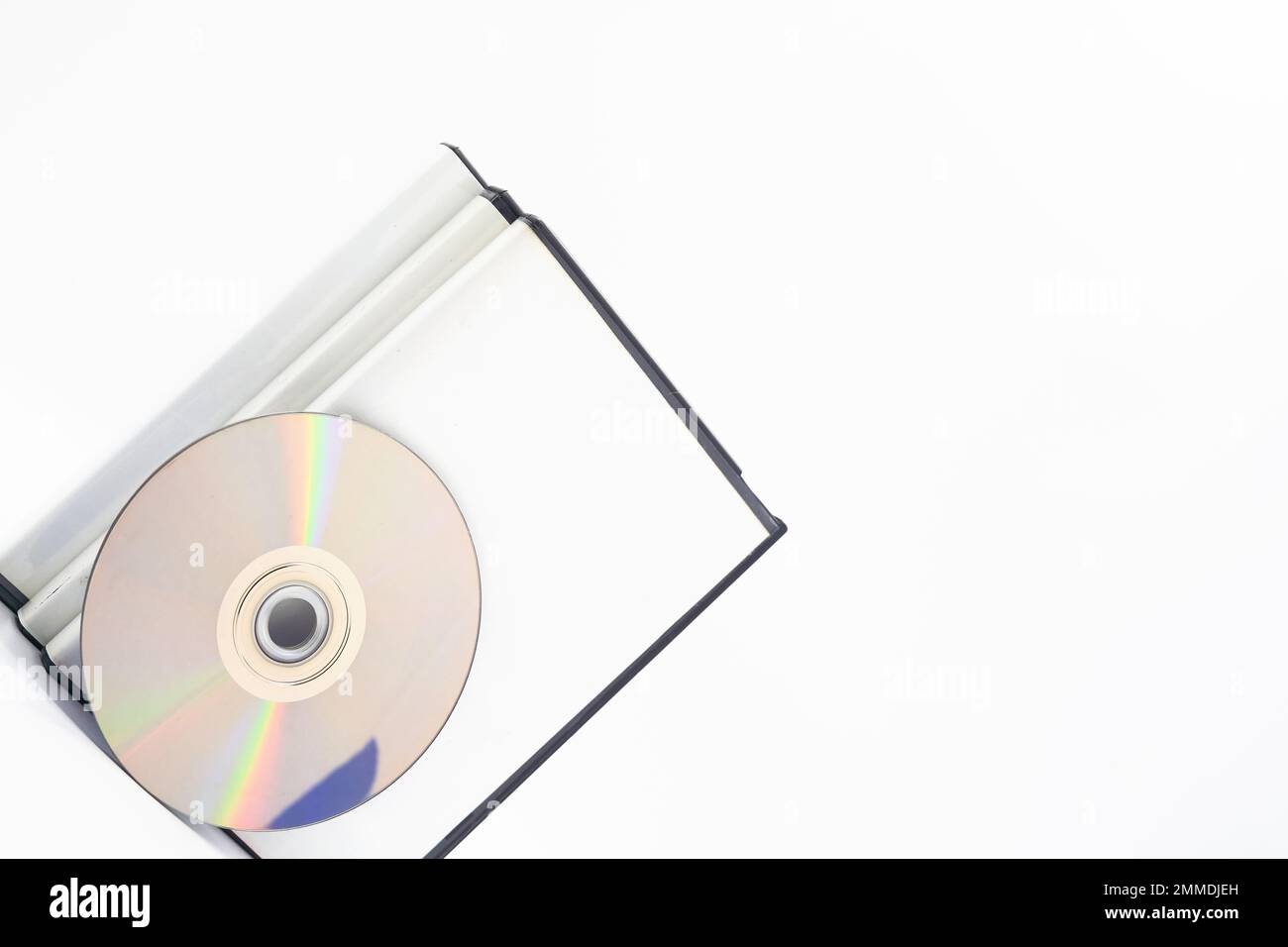 DVD blu ray Disc con case bianco sfondo film CD design box Foto Stock