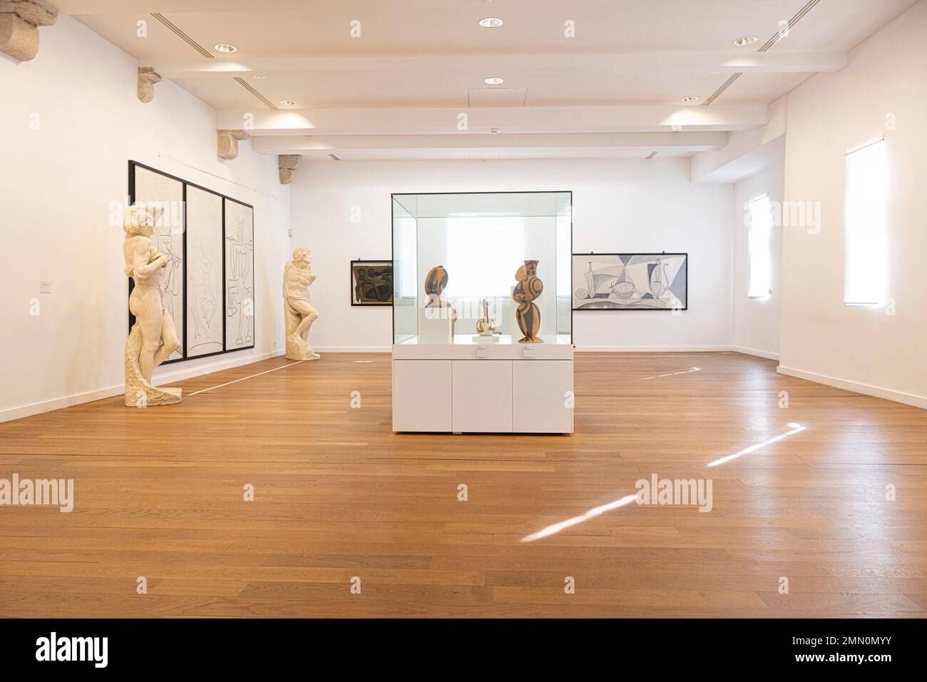 Francia, Alpi Marittime, Antibes, Museo Picasso di Antibes, grande sala espositiva al primo piano del castello Grimaldi Foto Stock