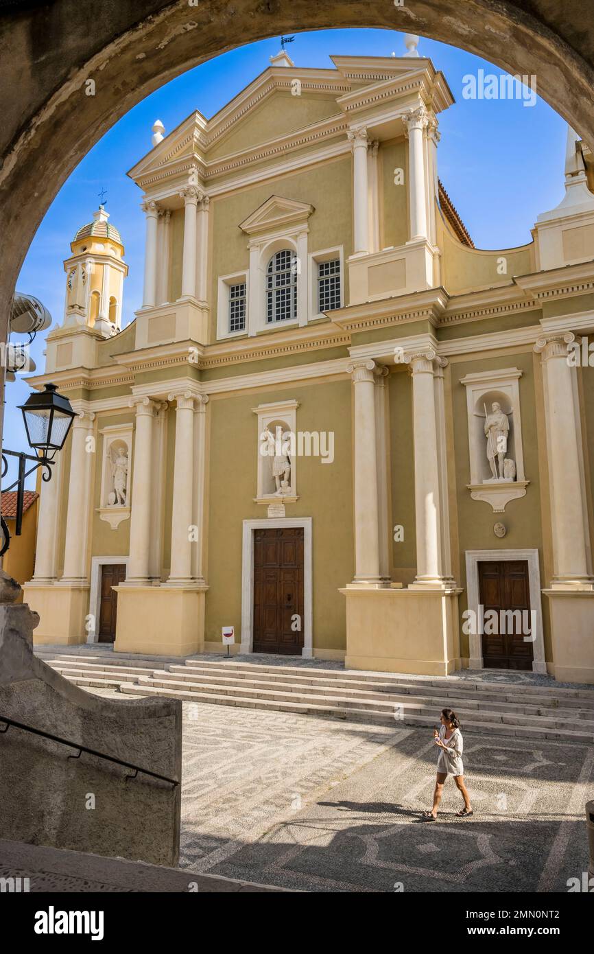 Francia, Alpes-Maritimes, Menton, centro storico, basilica di Saint Michel Archange (Basilica di San Michele Arcangelo) Foto Stock