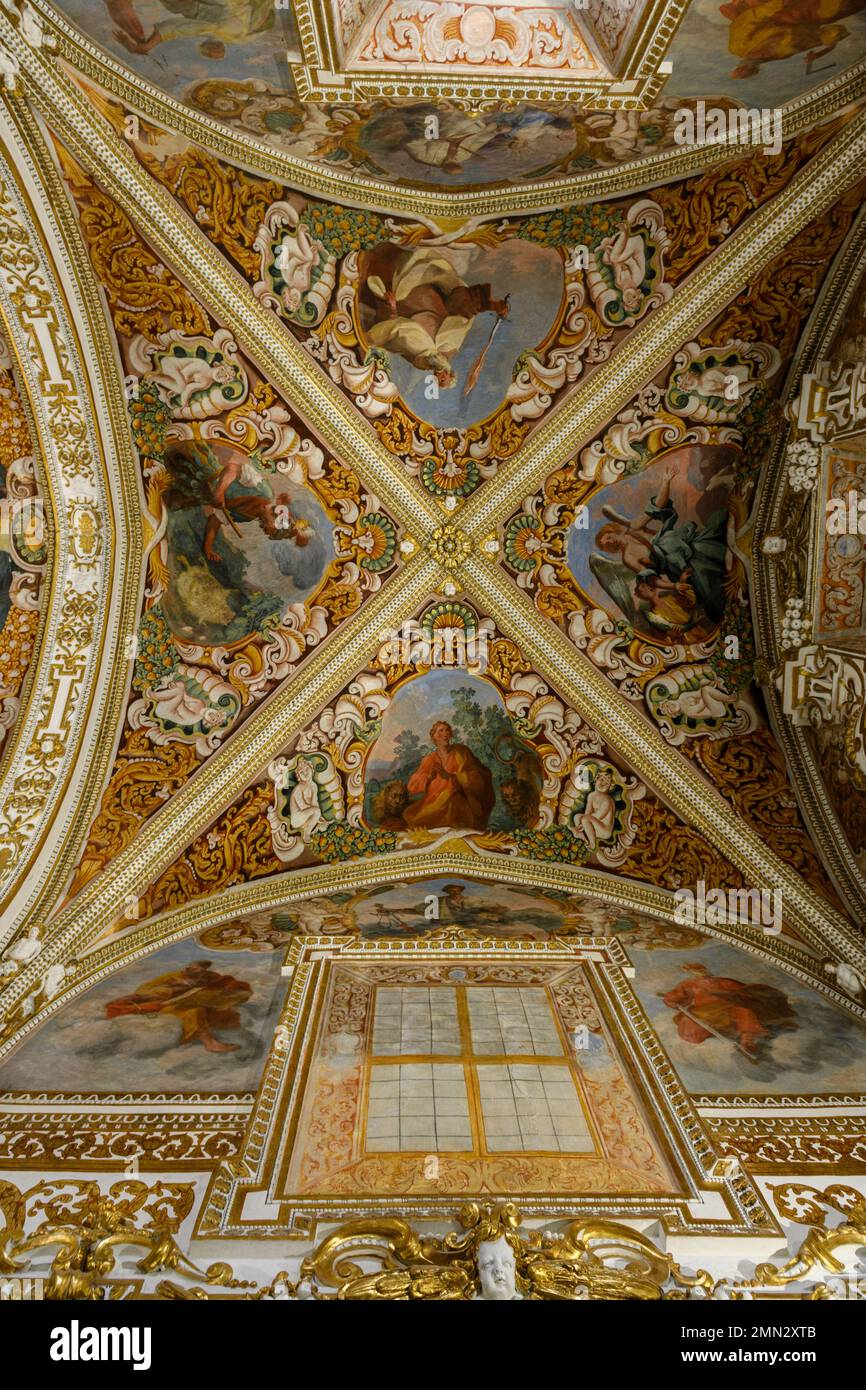 All'interno della Chiesa della Certosa di Padula, nota come Certosa di Padula, è un monastero della provincia di Salerno, in Campania Foto Stock