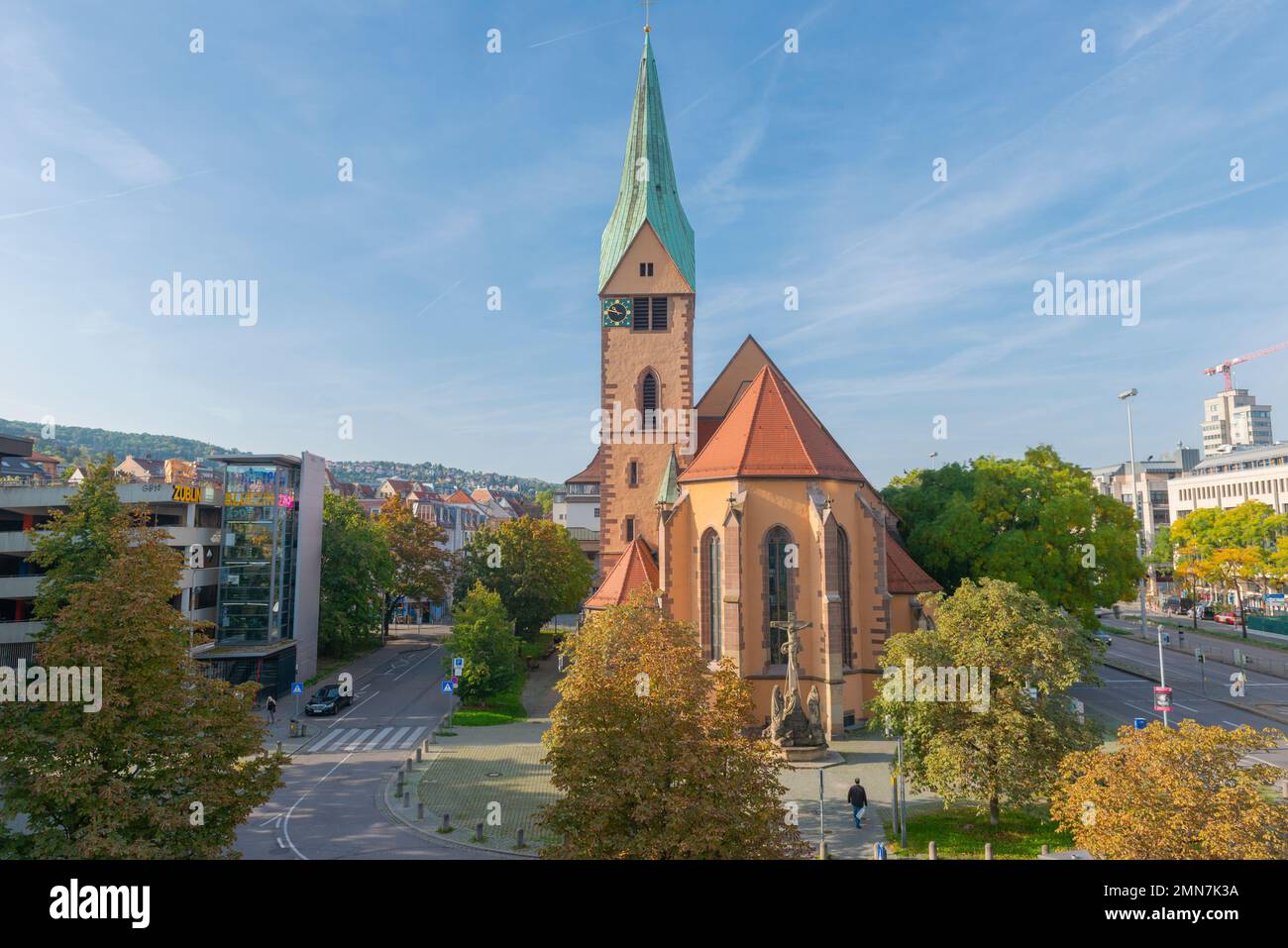 Leonhards o Leonhardskirche nel quartiere Bohnenviertel, centro città Stoccarda, Baden-Württemberg, Germania meridionale, Europa Foto Stock