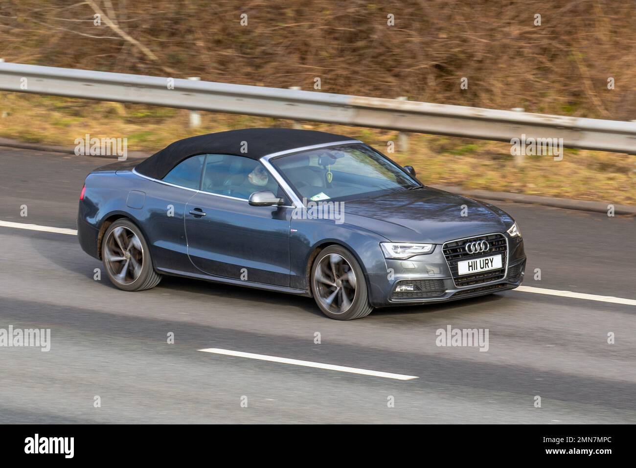 AUDI A5 2017 Grigio 1968cc diesel - trapoze automaat. Cabriolet 2,0 TDI Automaat Pro Line cabriolet Foto Stock