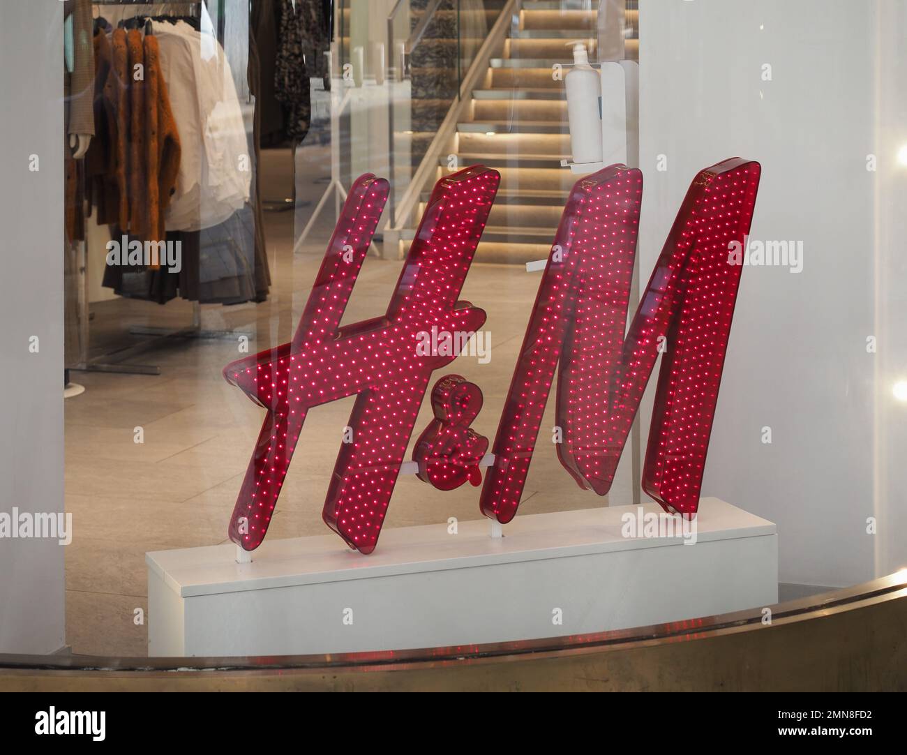 H et cheap m italia
