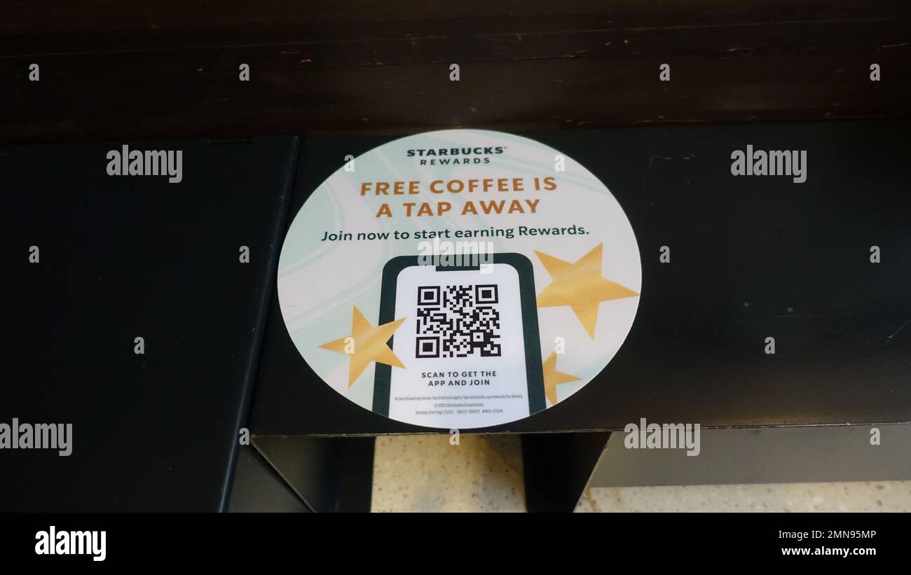 Gennaio 29 2023 - Starbucks Rewards App Advertisement in Surrey, BC Canada Foto Stock