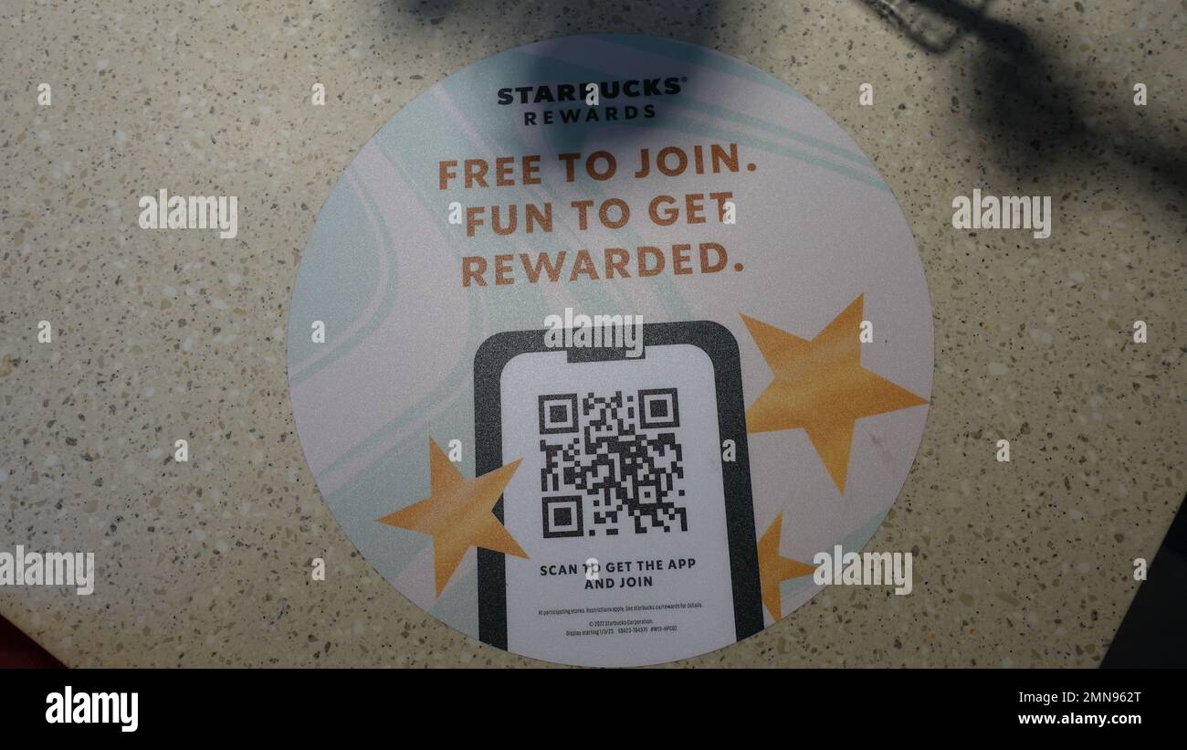 Gennaio 29 2023 - Starbucks Rewards App Advertisement in Surrey, BC Canada Foto Stock