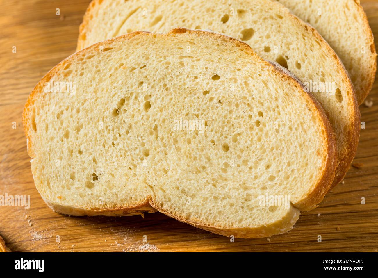 Pane bianco francese fatto in casa pronto a mangiare Foto Stock