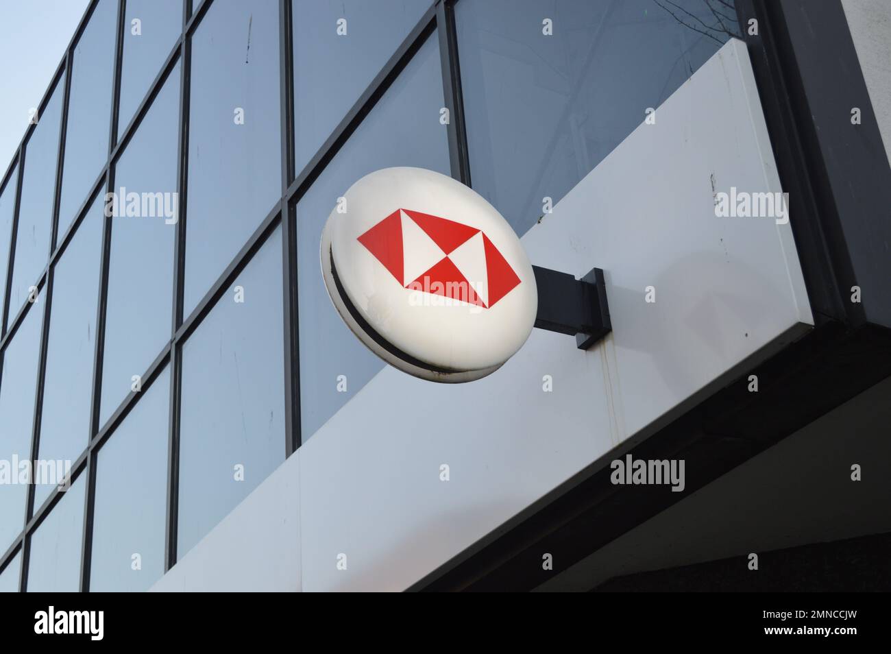 26th gennaio 2023, Swansea, Galles, Regno Unito. Cartello HSBC su Portland Street. Foto Stock
