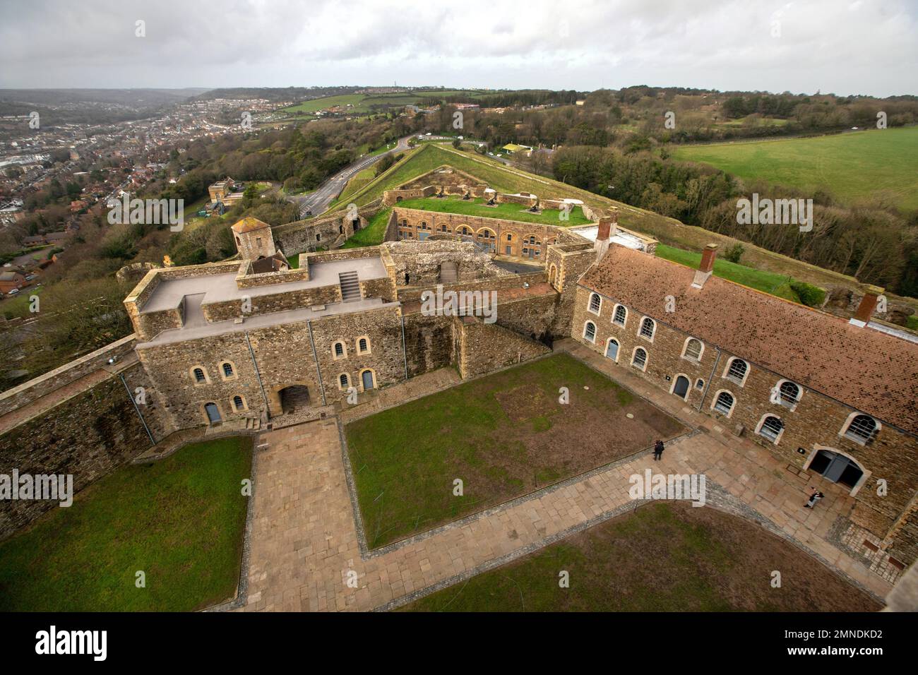 Foto di Tim Cuff. 9 dicembre 2022 - 10 gennaio 2023. Facciata del castello di dover, Kent, Inghilterra Foto Stock