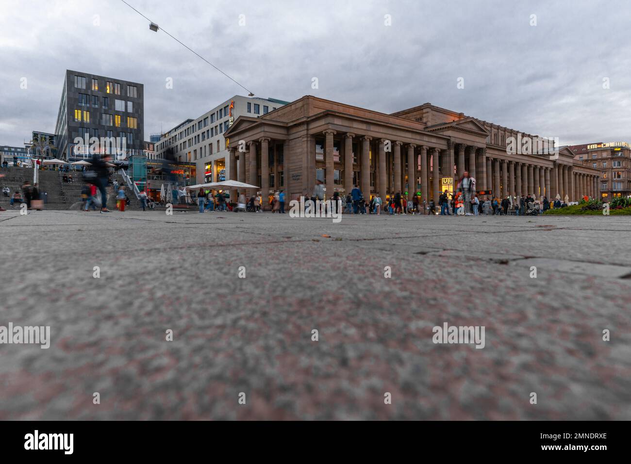 Via principale dello shopping Könistrasse nel centro della città, Shopping Passage Königsbau, Stoccarda, Baden Wuerttemberg, Germania meridionale, Europa Foto Stock