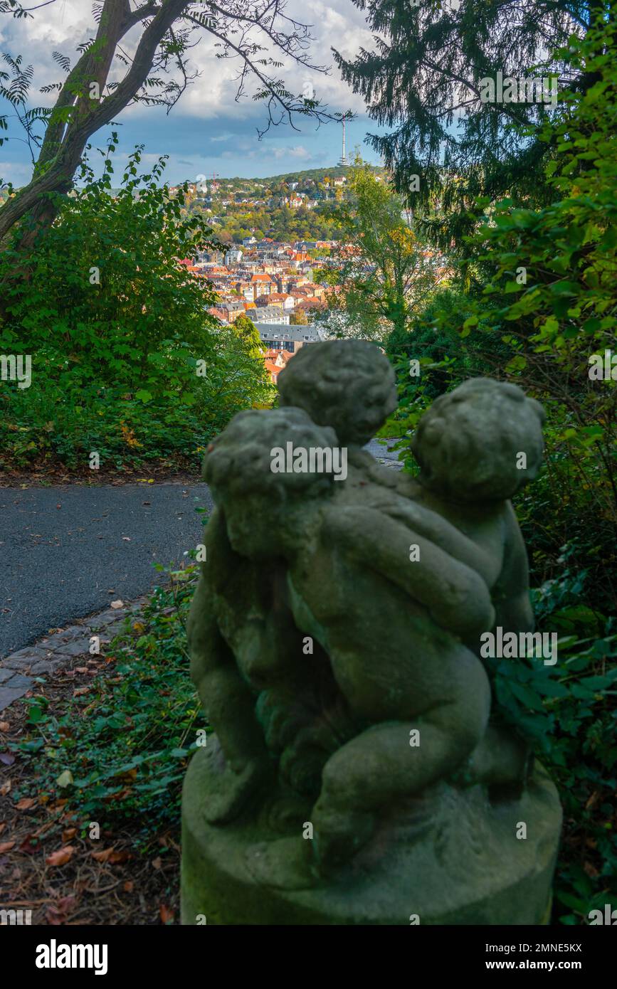 Vista dal Parco Karlshöhe all'interno della città turistica di Stoccarda, capitale dello Stato federale di Baden-Württemberg, Germania meridionale, Europa Foto Stock