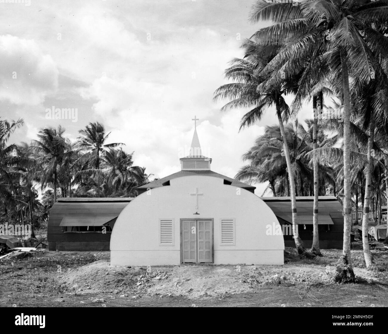 STATI UNITI Navy Fleet Hospital 115, Guam. Costruzione della cappella, giugno 1945 Foto Stock