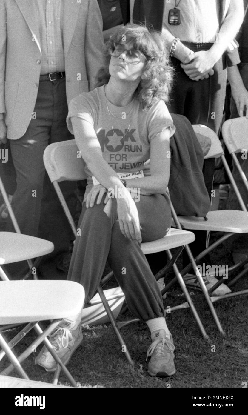 Jane fonda alla gara del 10k a favore della gioielleria sovietica al Rancho Park a Century City, California, 7 novembre 1981. Credit: Ralph Dominguez/MediaPunch Foto Stock