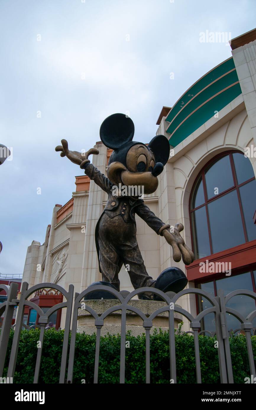 Statua di Topolino a Disneyland Paris Walt Disney Studios Foto Stock