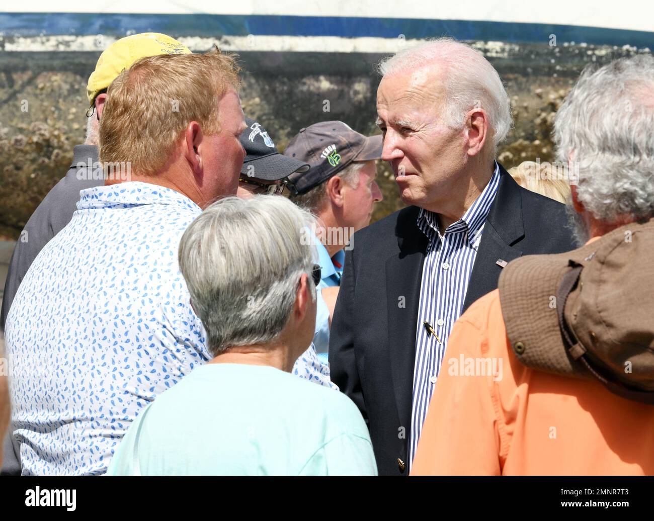 Fort Myers, Florida (ottobre 5, 2022) -il presidente Joe Biden saluta i residenti locali ed i proprietari di affari. Fu accompagnato dal Governatore Ron DeSantis, Jocelyn Augustino/FEMA Foto Stock