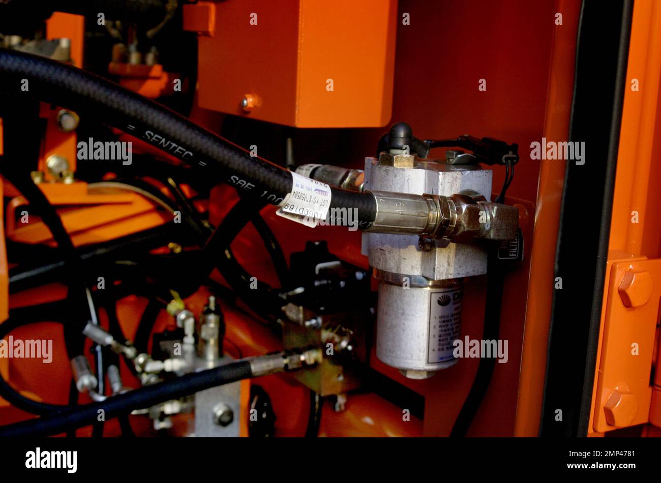 Macchine diverse in una fossa di ghiaia. Nella foto: Escavatore daewoo Doosan Solar 225 lc-v. Foto Stock