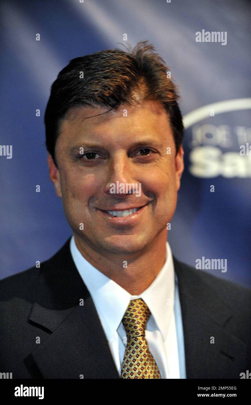 Tino Martinez a Joe Torre riunendo il campione del mondo 1998 Yankee Team Party. New York, NY. 11/7/08. Foto Stock