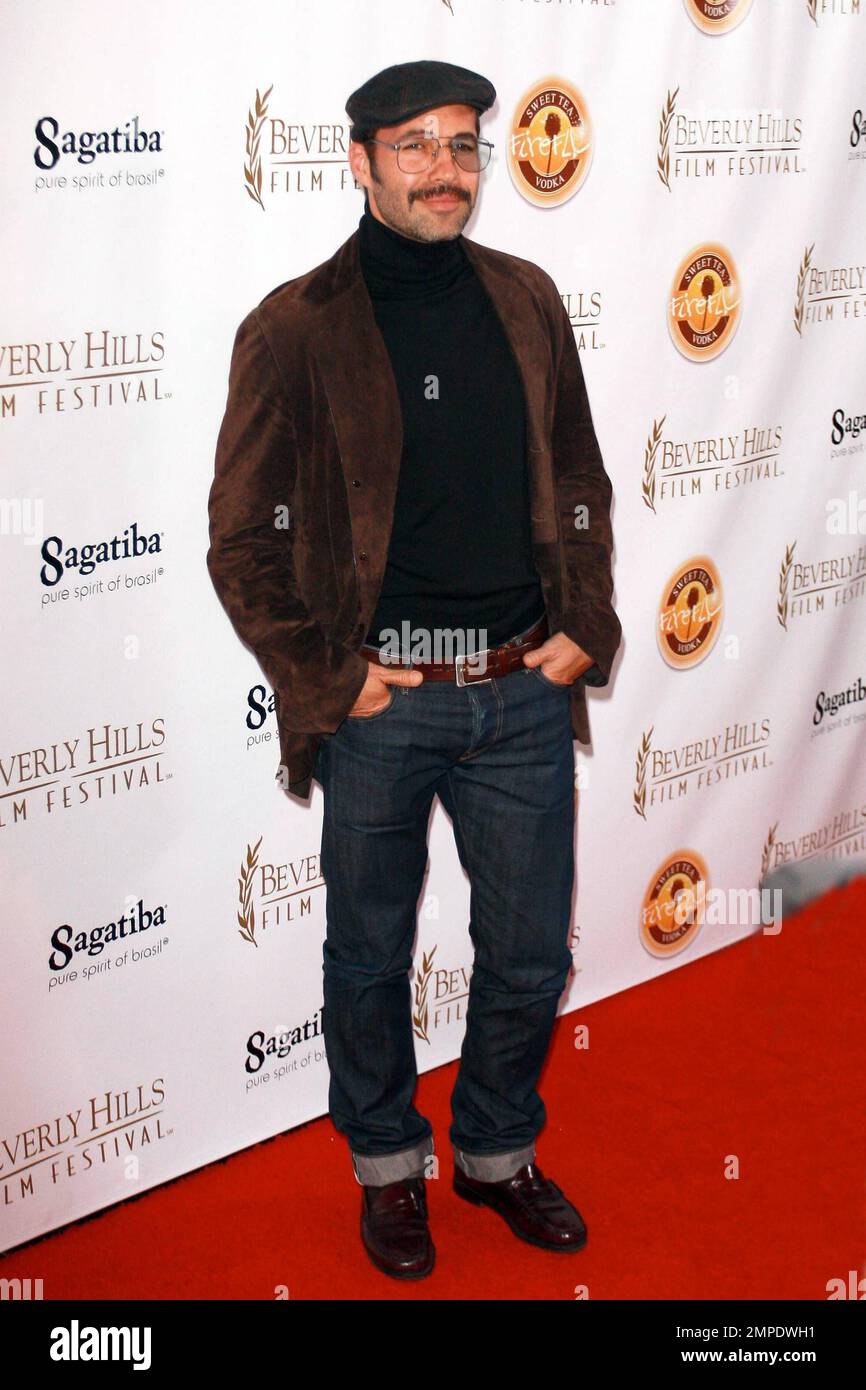 L'attore Billy Zane è quasi irriconoscibile con i suoi baffi e cappello mentre arriva alla prima mondiale di "come buono come morto" al 10th° Festival annuale del Cinema di Beverly Hills al Clarity Theater. Los Angeles, California. 04/14/10. . Foto Stock