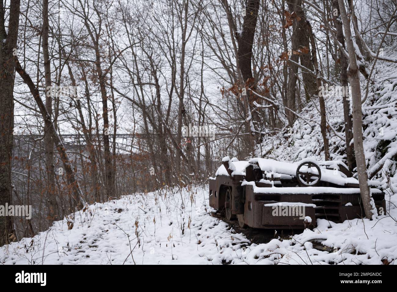 Auto da miniera persa nel tempo nella New River Gorge Foto Stock