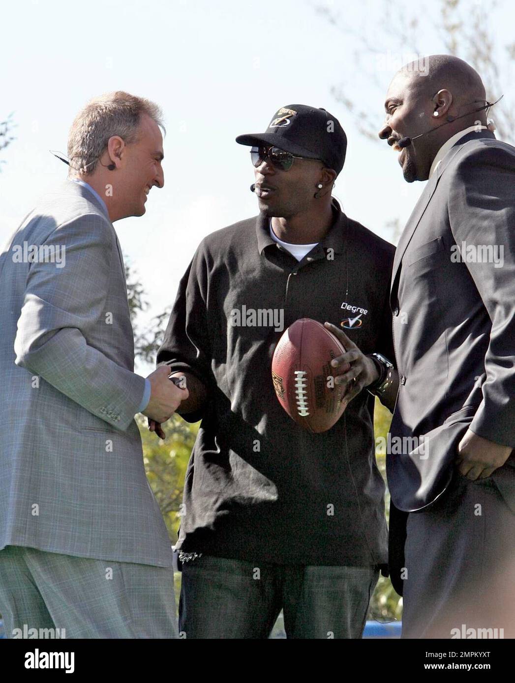 Chad Johnson arriva per essere intervistato su ESPN. Scottsdale, Arizona. 1/30/08. Foto Stock