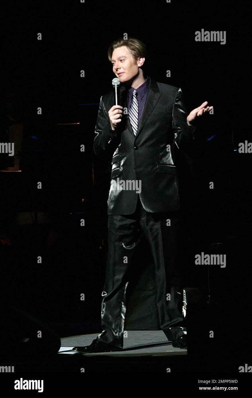 Clay Aiken si esibisce dal vivo in concerto presso il Durham Performing Arts Center. Durham, North Carolina. 29th novembre 2012. Foto Stock