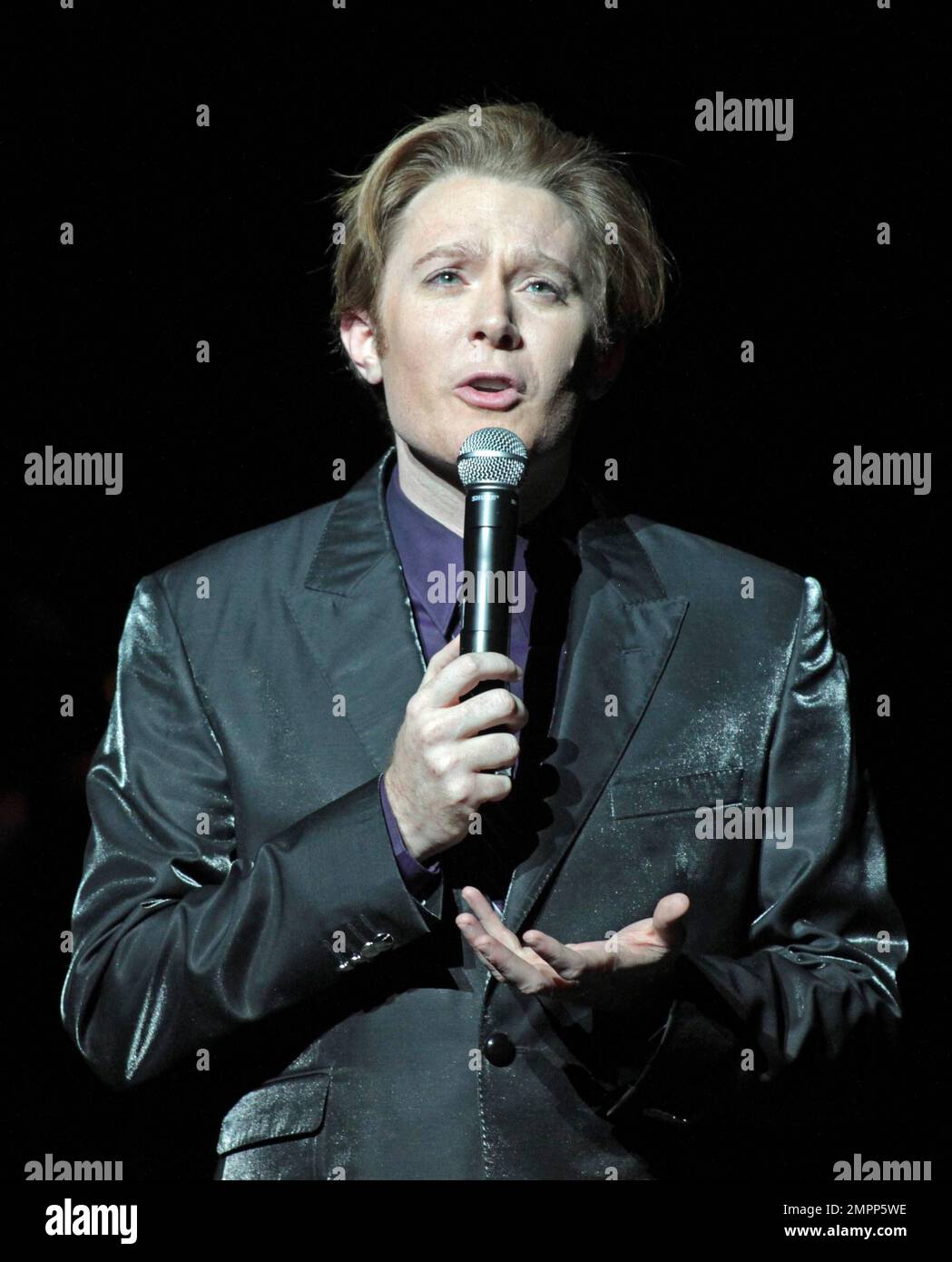 Clay Aiken si esibisce dal vivo in concerto presso il Durham Performing Arts Center. Durham, North Carolina. 29th novembre 2012. Foto Stock