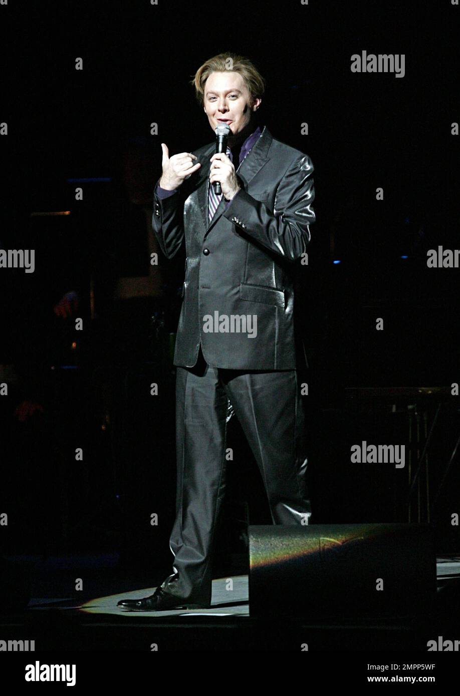 Clay Aiken si esibisce dal vivo in concerto presso il Durham Performing Arts Center. Durham, North Carolina. 29th novembre 2012. Foto Stock