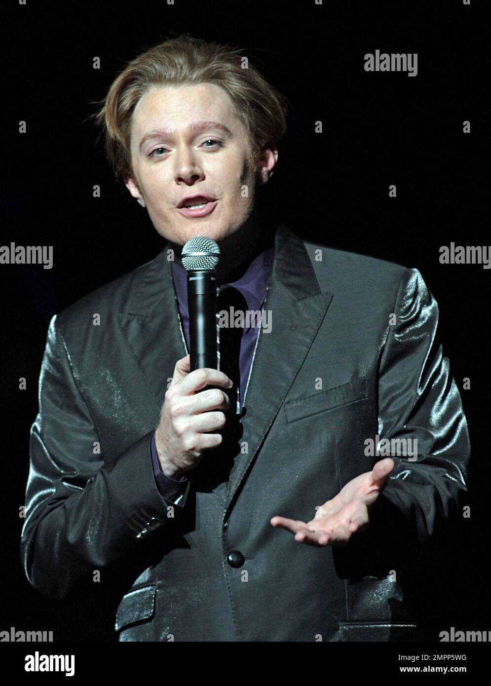 Clay Aiken si esibisce dal vivo in concerto presso il Durham Performing Arts Center. Durham, North Carolina. 29th novembre 2012. Foto Stock