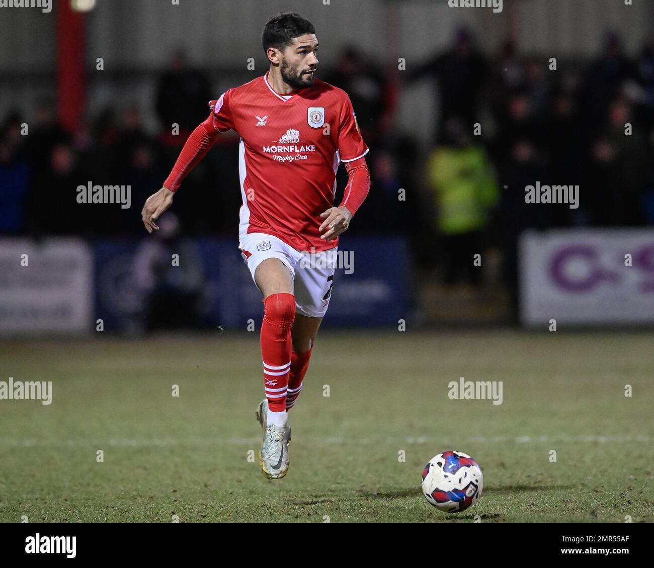 Crewe, Regno Unito. 31st Jan, 2023. Kelvin Mellor #2 di Crewe Alexandra durante la partita della Sky Bet League 2 Crewe Alexandra vs Stockport County all'Alexandra Stadium, Crewe, Regno Unito, 31st gennaio 2023 (Photo by ben Roberts/News Images) a Crewe, Regno Unito il 1/31/2023. (Foto di ben Roberts/News Images/Sipa USA) Credit: Sipa USA/Alamy Live News Foto Stock