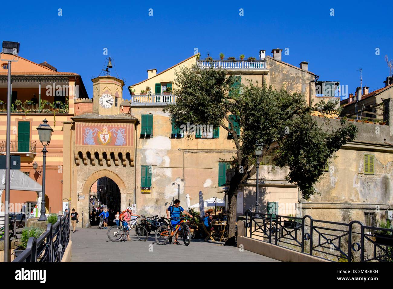 Porta testa, Finalborgo, finale Ligure, Riviera, Liguria, Italia, Europa Foto Stock