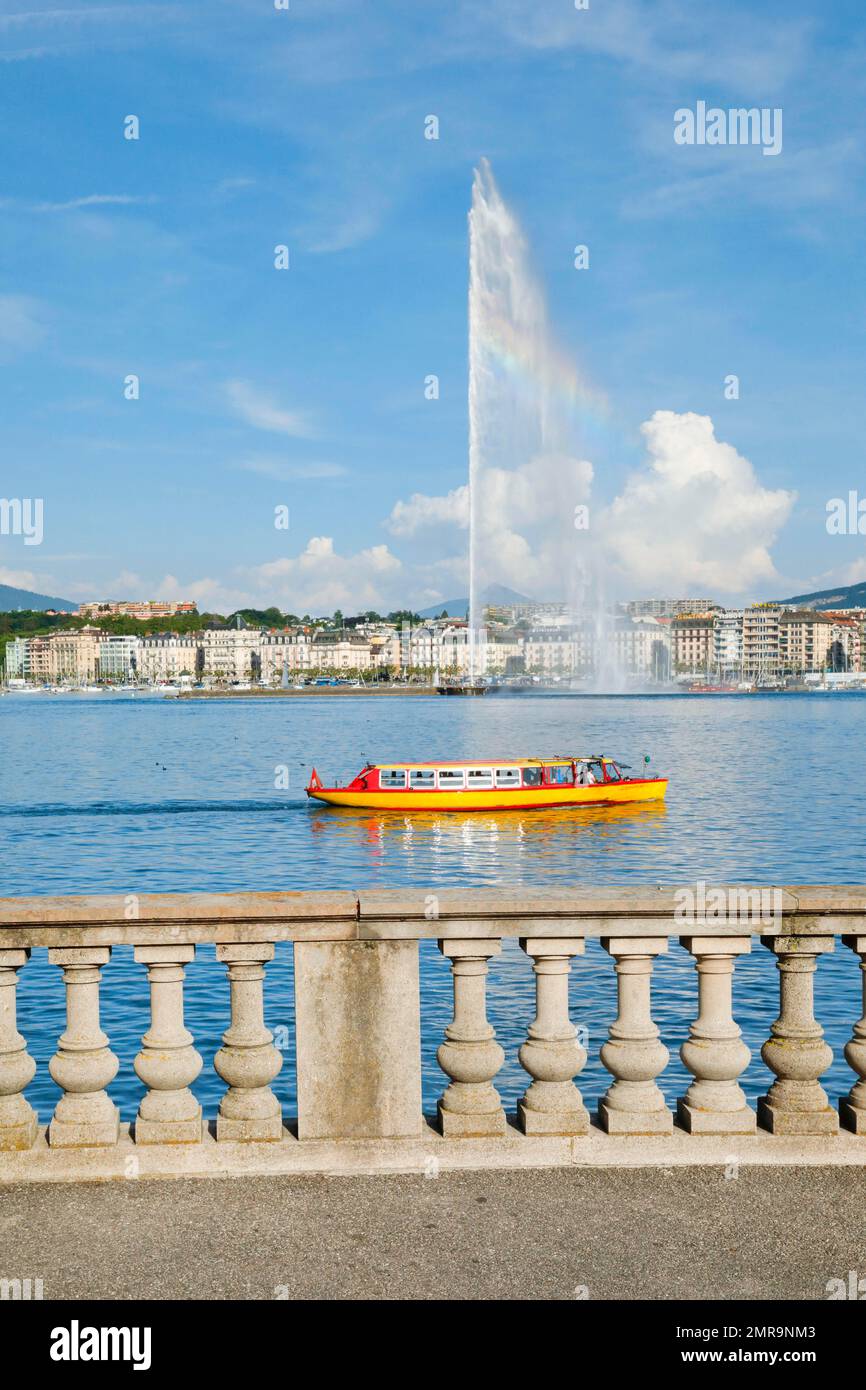 Il Jet deau, il punto di riferimento nel bacino del Lago di Ginevra, Cantone di Ginevra, Svizzera, Europa Foto Stock