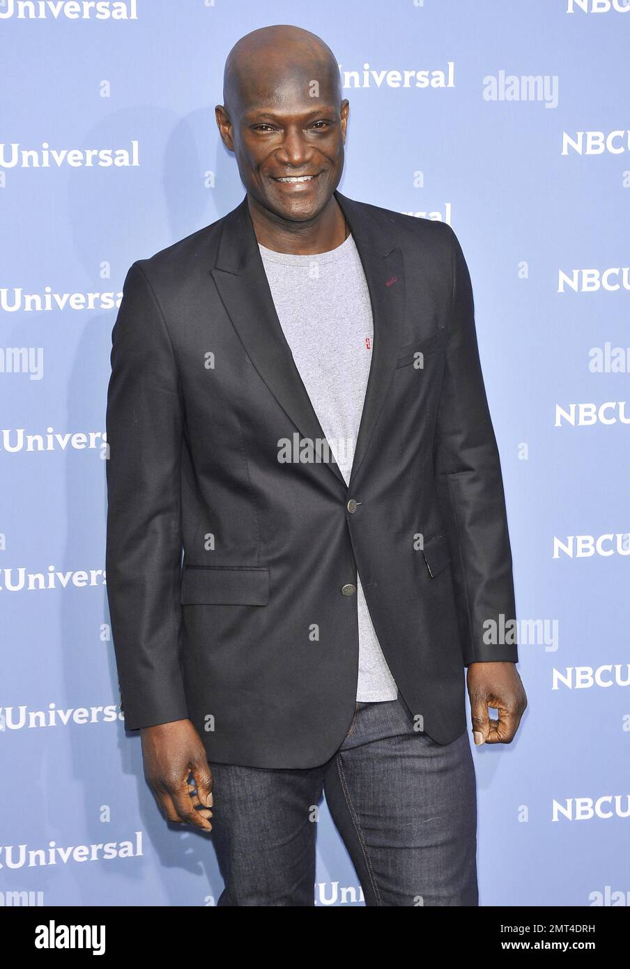 Peter Mensah alla presentazione iniziale di NBCUniversal 2016 a New York City, New York. 16th maggio, 2016. Foto Stock