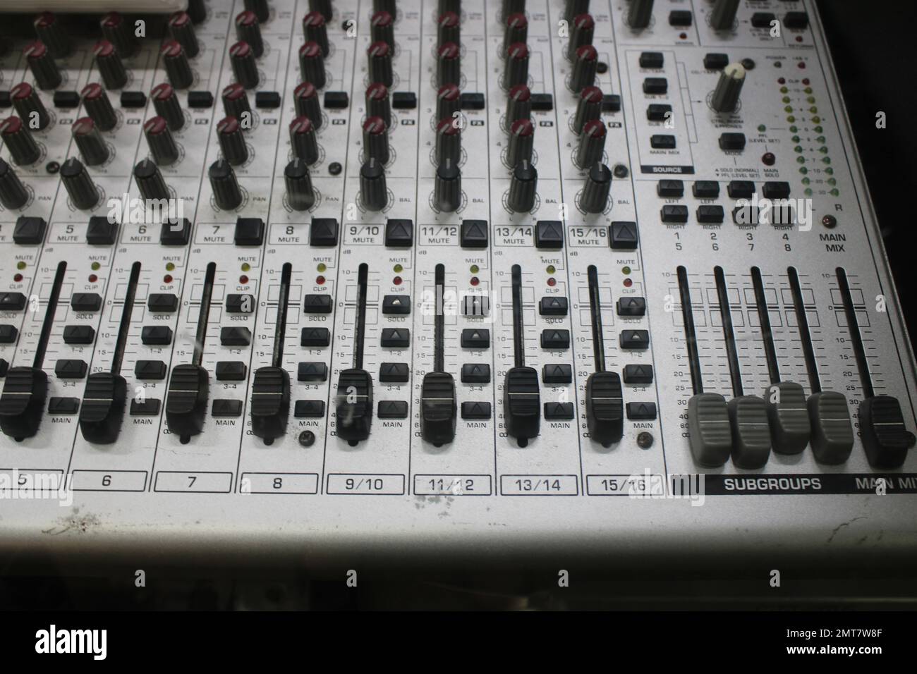 Scheda di controllo del suono musicale, in studio di registrazione Foto Stock