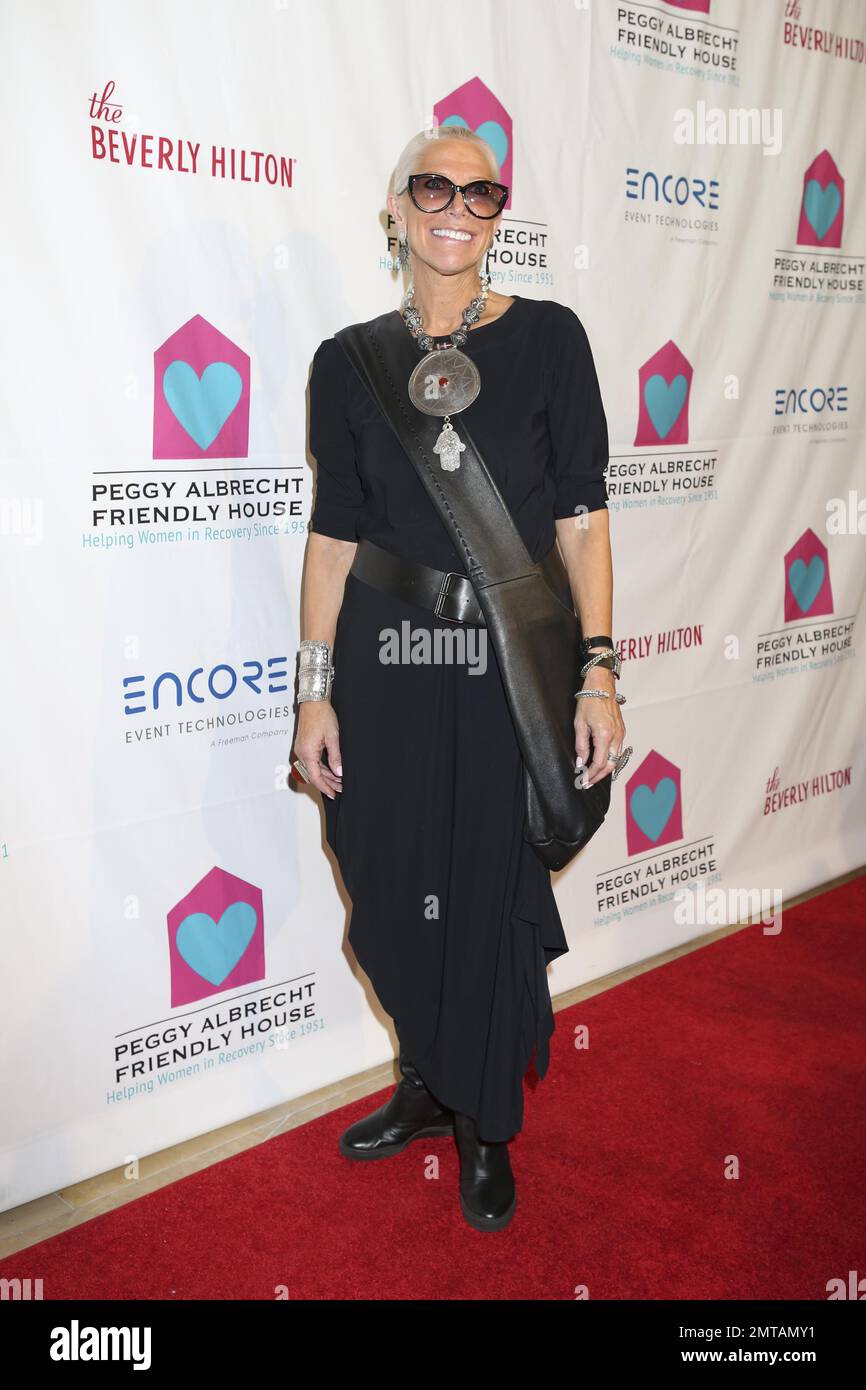 Sally Drennon al Peggy Albrecht friendly House 26th Annual Awards Luncheon al Beverly Hilton Hotel di Beverly Hills, California, il 24 ottobre 2015. La Peggy Albrecht friendly House è stata fondata nel 1951 ed è stata la prima casa nel paese per le donne che si sono guarite dall'abuso di sostanze e alcool. È un modello per le case di recupero negli Stati Uniti e in Europa. Foto Stock