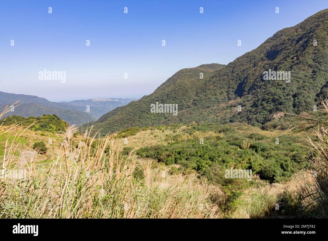 Vista aerea del paesaggio del Parco Nazionale di Yangmingshan a Taipei, Taiwan Foto Stock