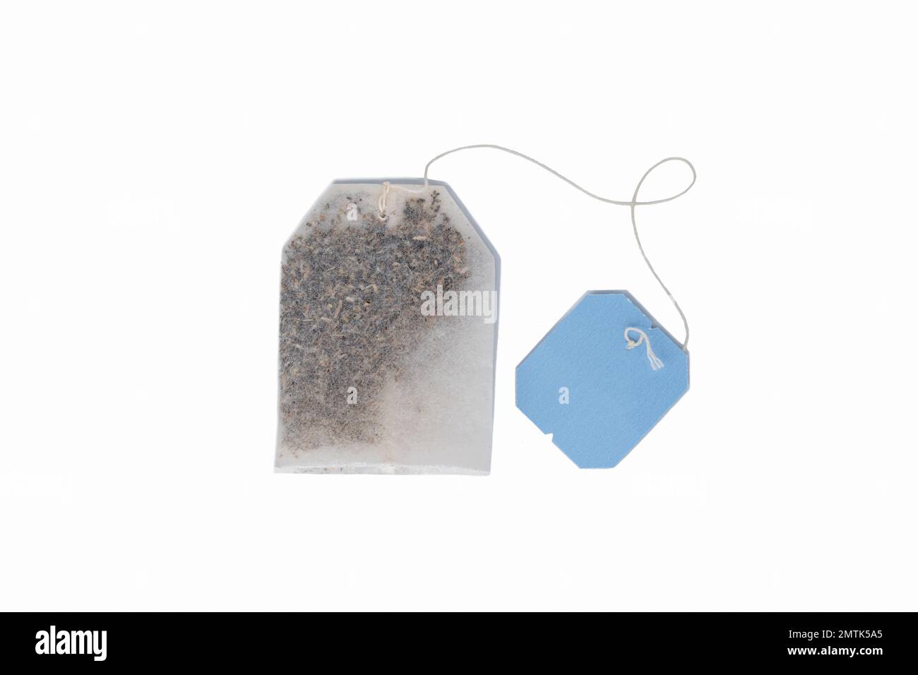 Borsa da tè con etichetta isolata su sfondo bianco Foto Stock