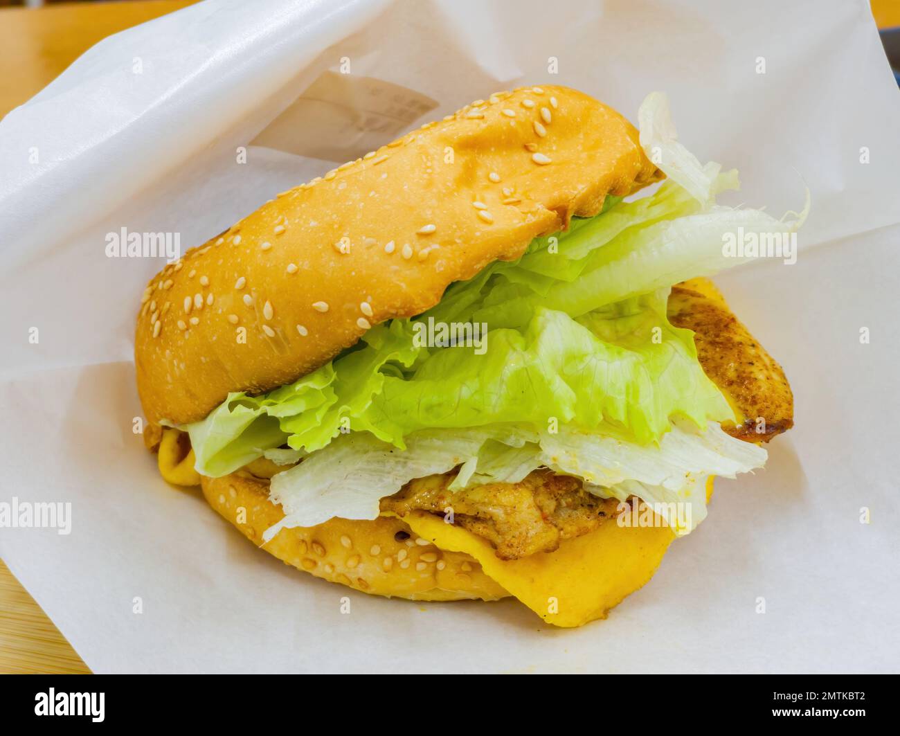 Primo piano di un panino di pollo a Taipei, Taiwan Foto Stock